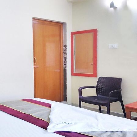 Ssb Residency Hotell Tirupati Exteriör bild