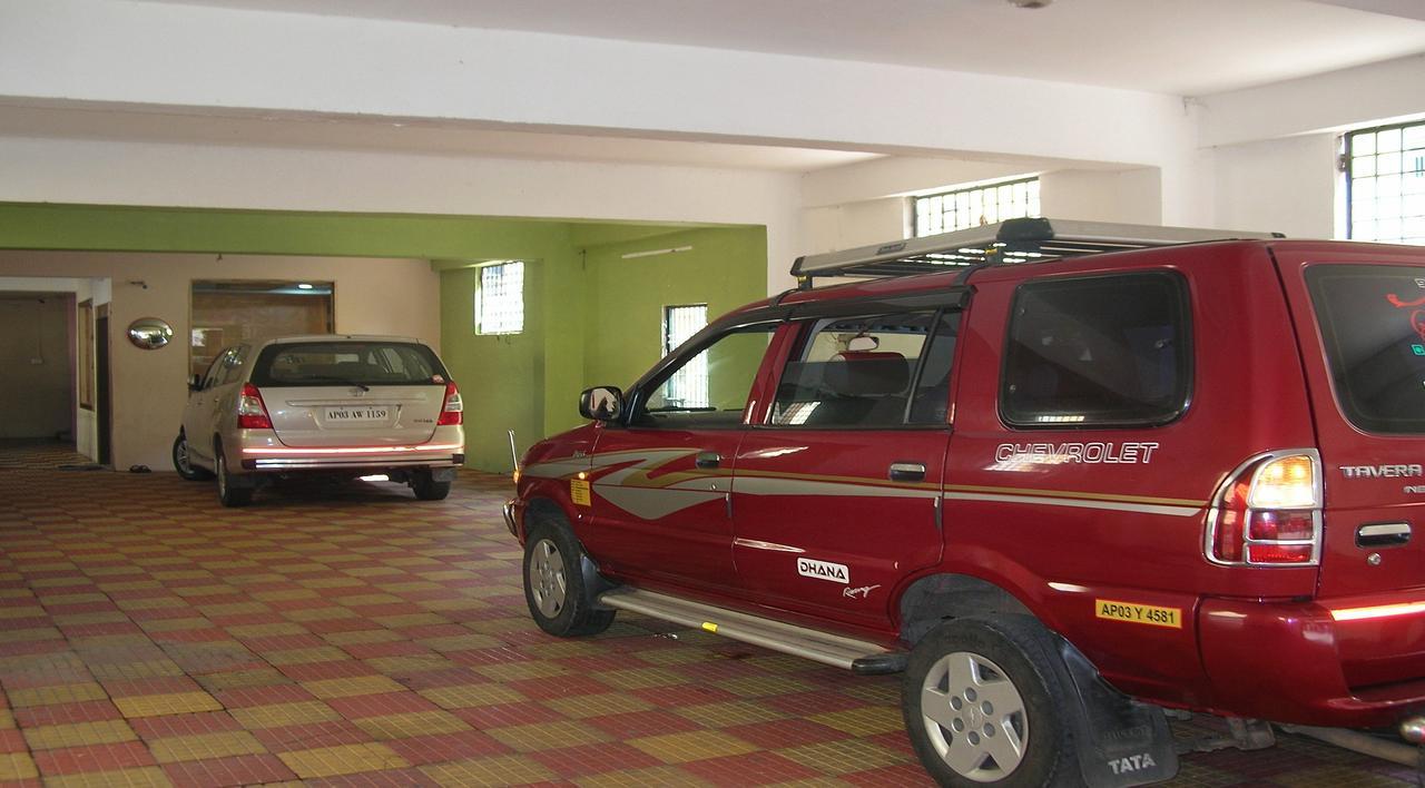 Ssb Residency Hotell Tirupati Exteriör bild