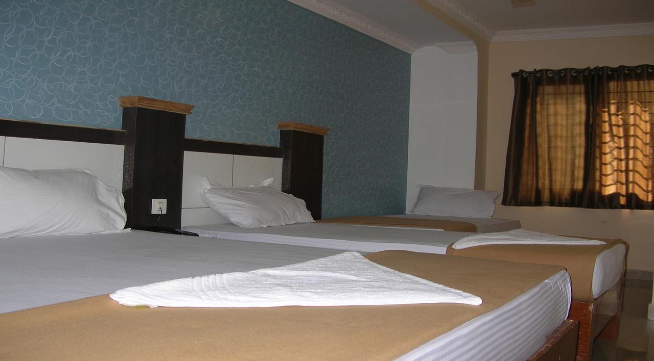 Ssb Residency Hotell Tirupati Exteriör bild