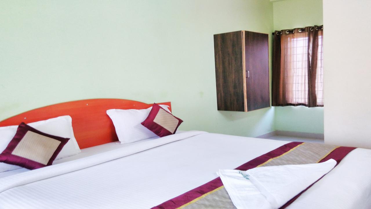 Ssb Residency Hotell Tirupati Exteriör bild